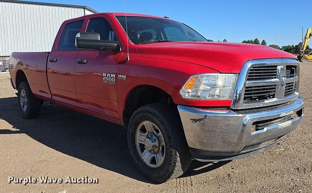 Image of Dodge Ram 2500HD equipment image 2