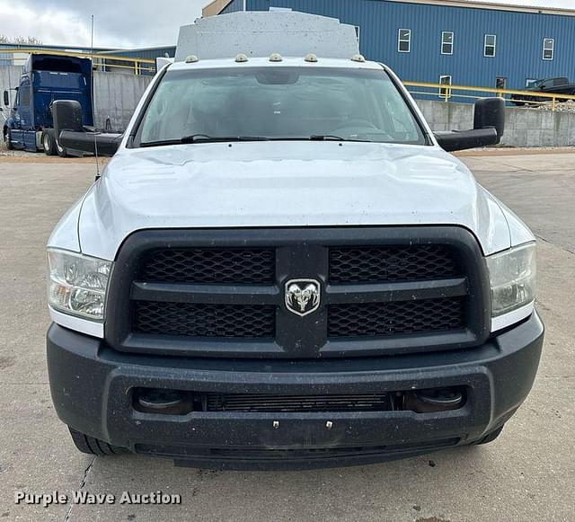 Image of Dodge Ram 3500 equipment image 1