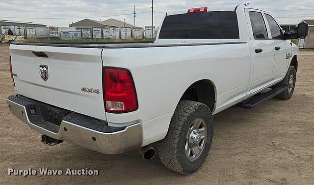 Image of Dodge Ram 3500 equipment image 4