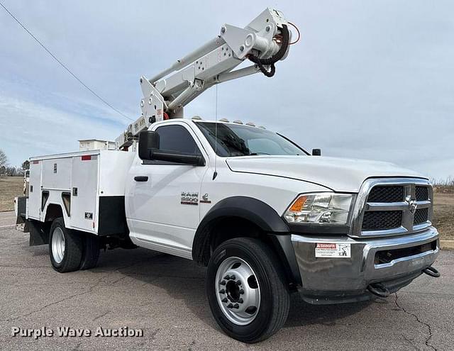 Image of Dodge Ram 5500 equipment image 2