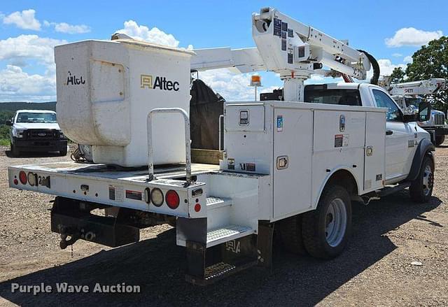 Image of Dodge Ram 5500HD equipment image 4