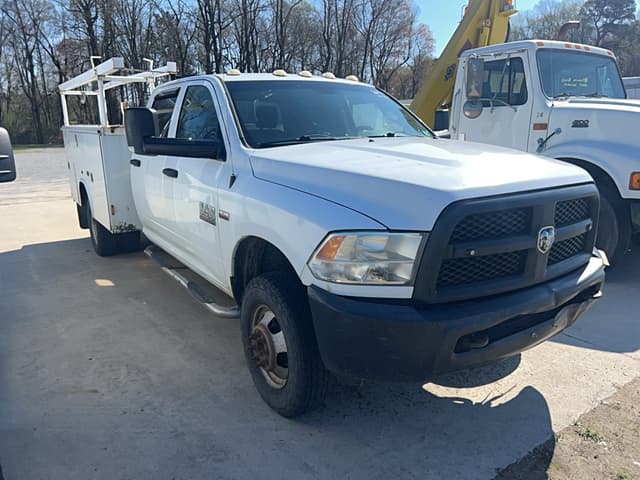 Image of Dodge Ram 3500 equipment image 2