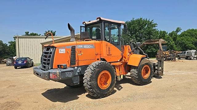 Image of  Doosan DL200 equipment image 4