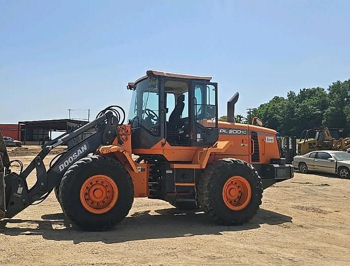 Image of  Doosan DL200 Primary image