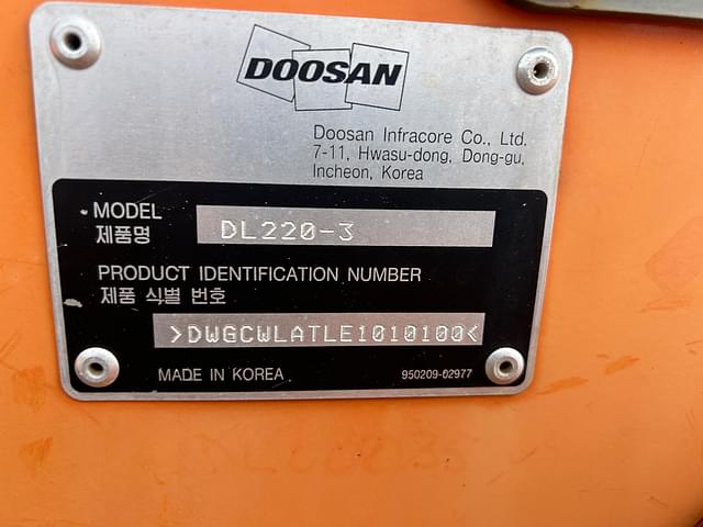 Image of  Doosan DL220 equipment image 1