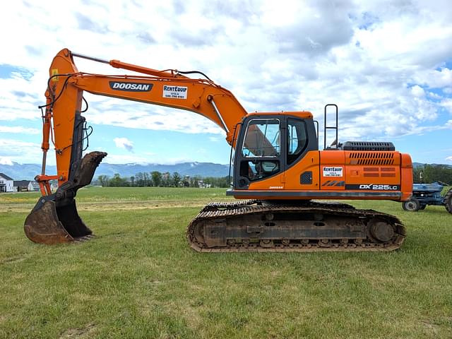 Image of  Doosan DX225LC-3 equipment image 3