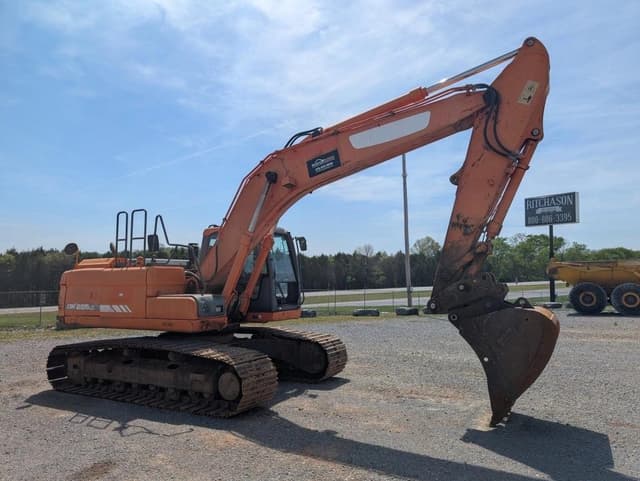 Image of Doosan DX225LC-3 equipment image 1