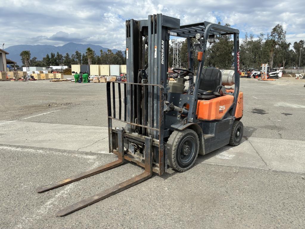 Image of  Doosan G25G Primary image