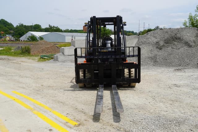 Image of Doosan G70S-5 equipment image 2