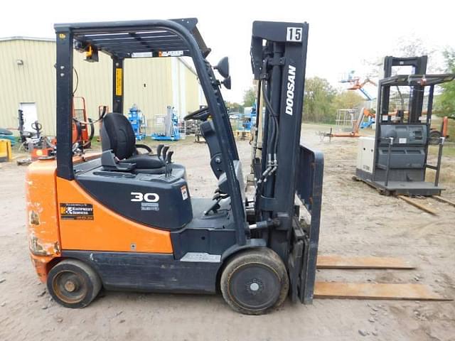 Image of  Doosan GC30E-5 equipment image 1