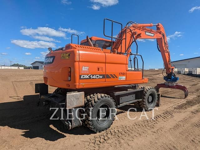 Image of  Doosan DX140W equipment image 1