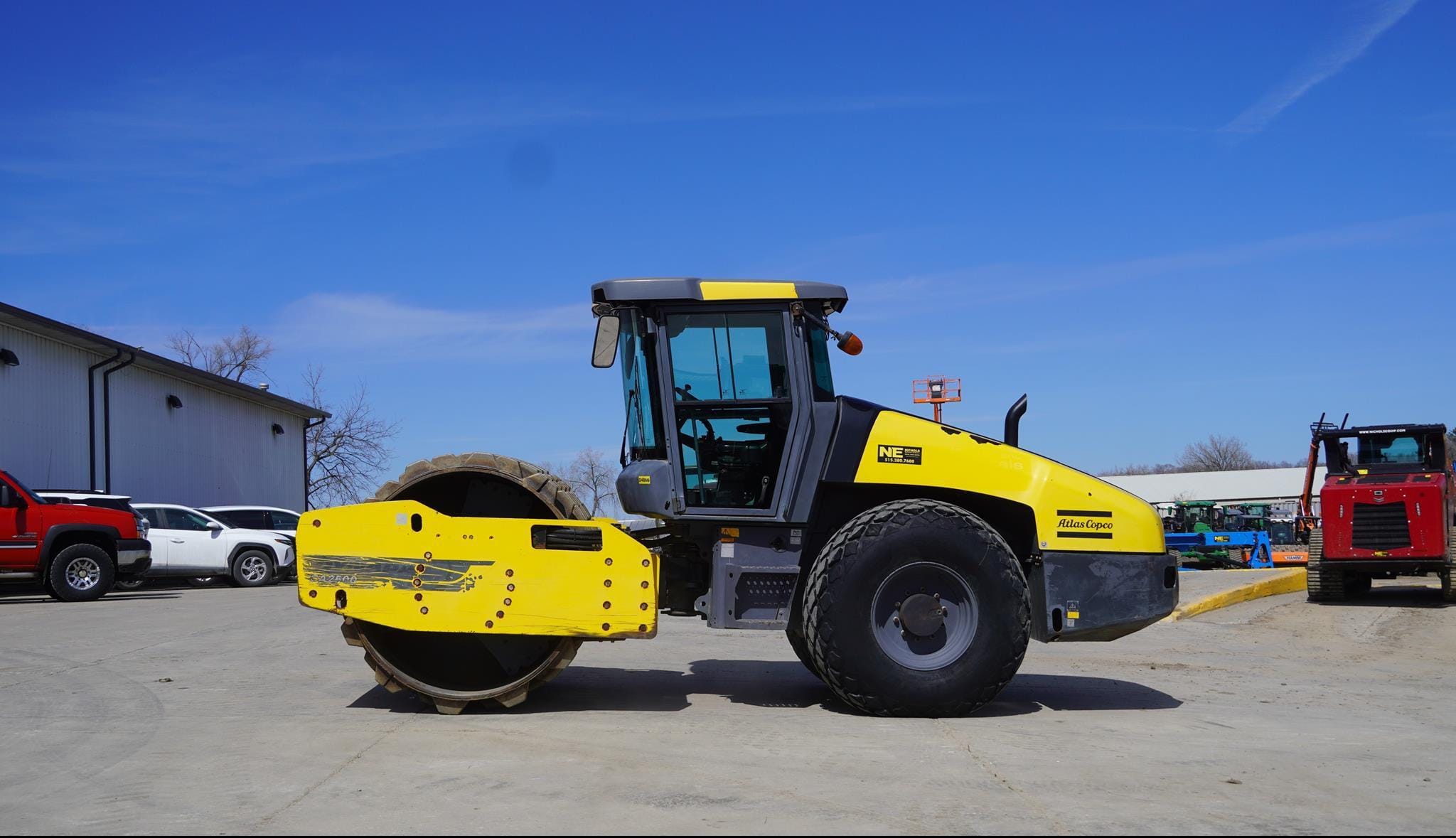 2014 DYNAPAC CA2500D Equipment Image0