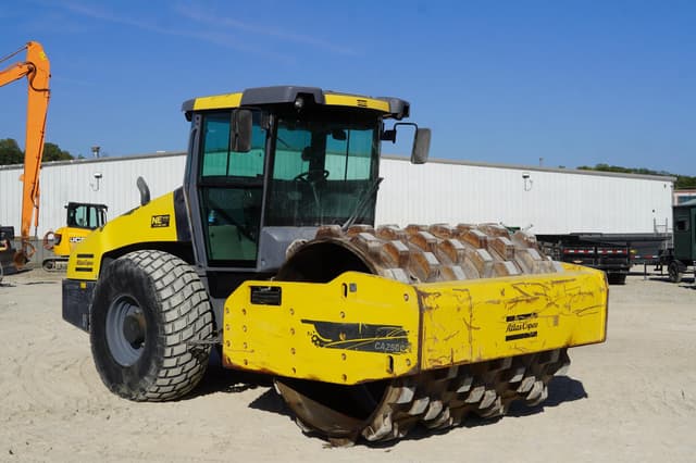 Image of DYNAPAC CA2500D equipment image 4