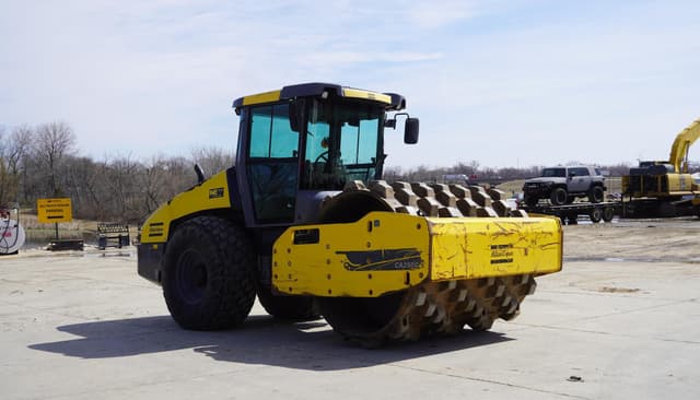 Image of DYNAPAC CA2500 equipment image 2