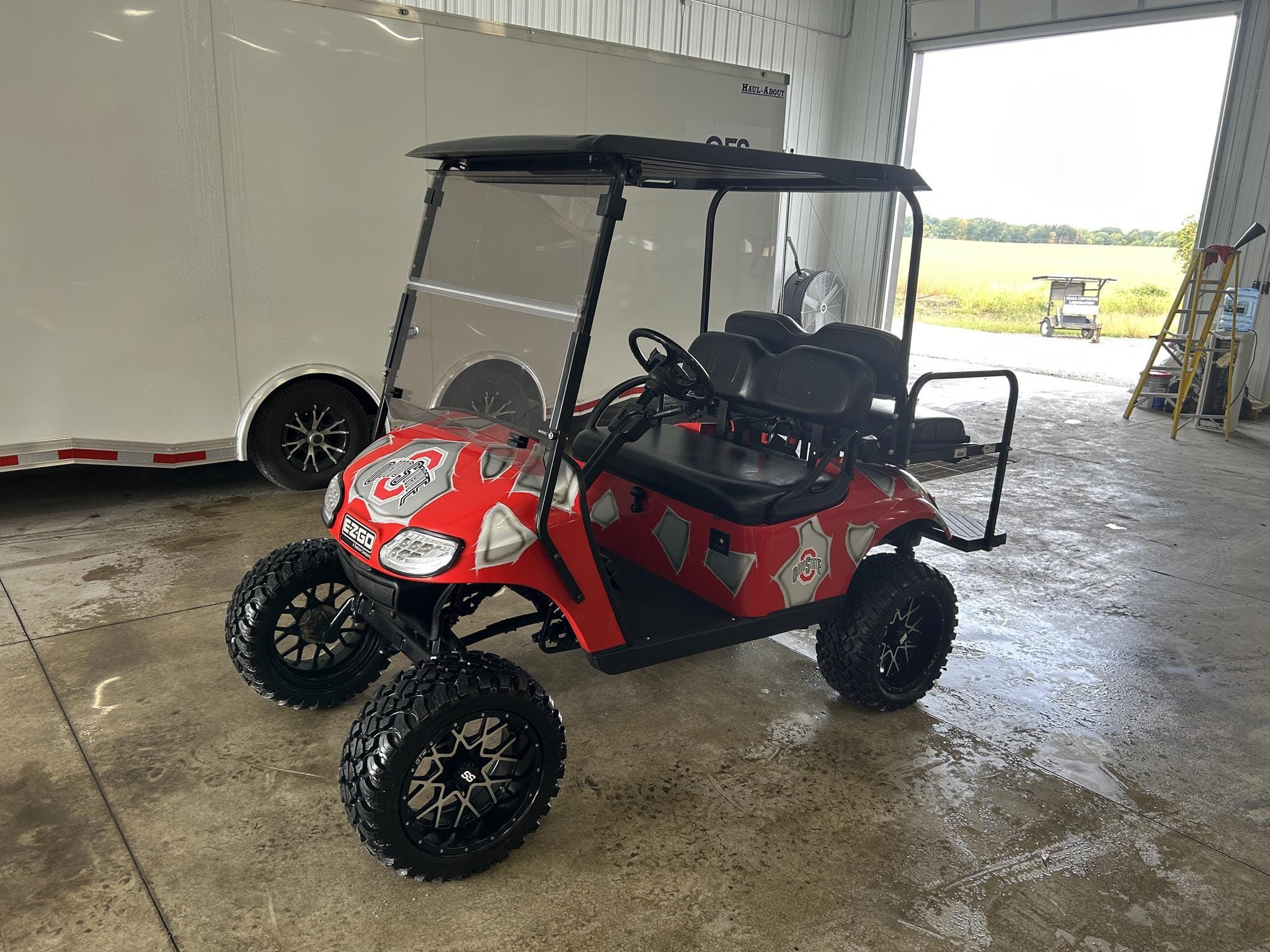 2014 EZ-GO TXT Equipment Image0