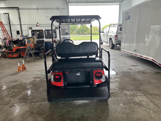 Image of EZ-GO TXT equipment image 4