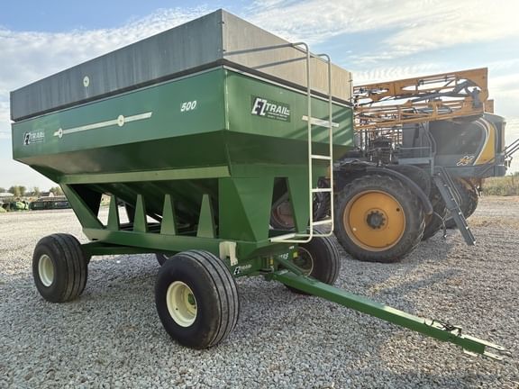 2014 E-Z Trail 1585 Equipment Image0