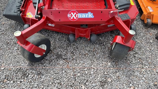 Image of Exmark Lazer Z equipment image 3