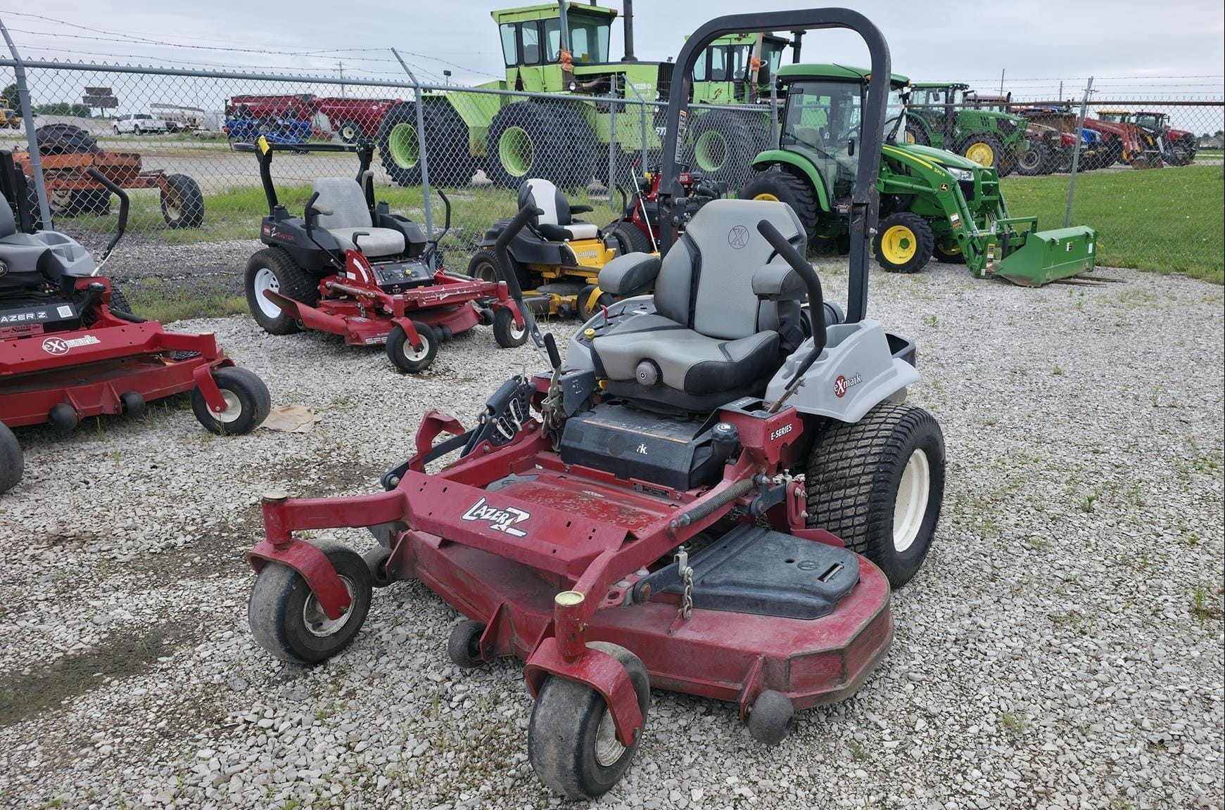 2014 Exmark Lazer Z Equipment Image0