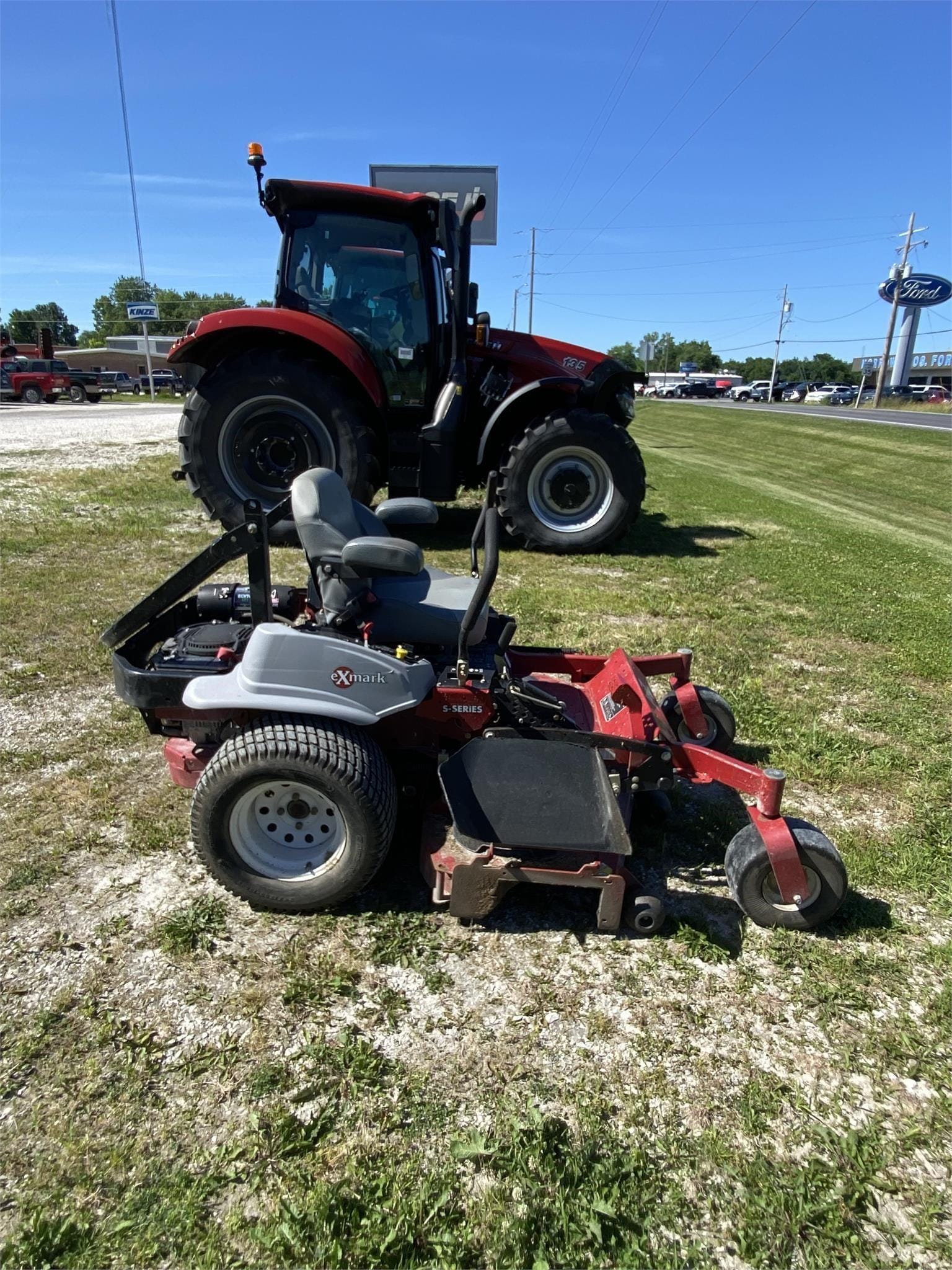 2014 Exmark Lazer Z Equipment Image0