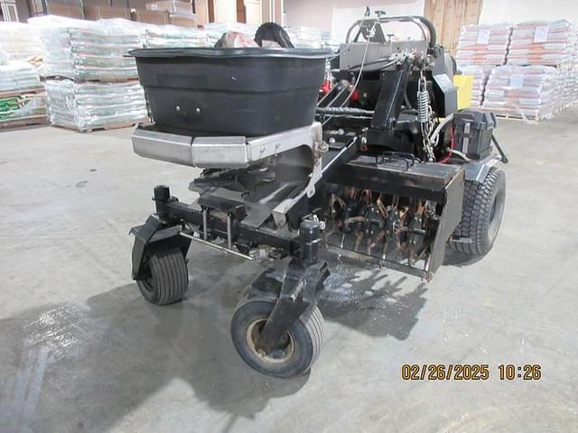 Image of Z-Spray Stand-on Aerator equipment image 2