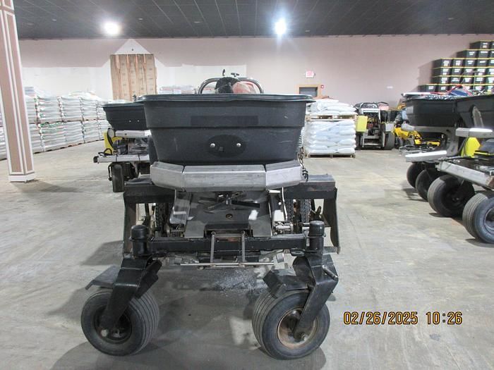 2014 Z-Spray Stand-on Aerator Equipment Image0