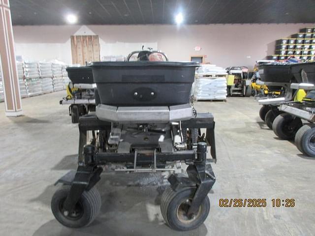 Image of Z-Spray Stand-on Aerator equipment image 1