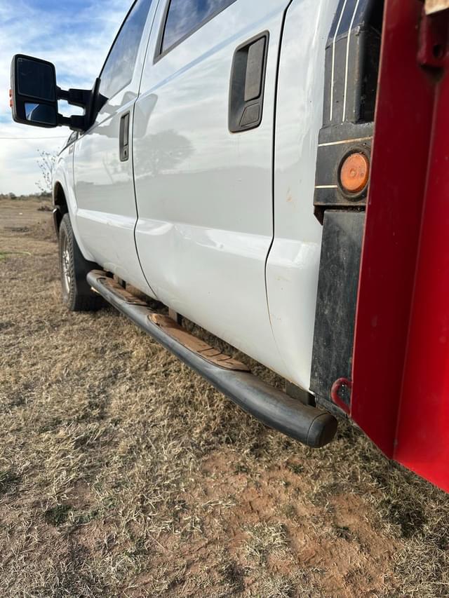 Image of Ford F-250 equipment image 4