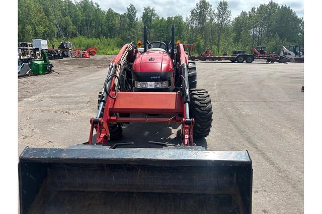 Image of Case IH Farmall 50C equipment image 1