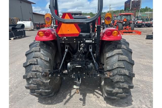 Image of Case IH Farmall 50C equipment image 3