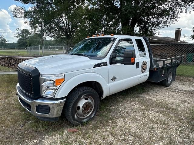 Image of Ford F-350 Primary image