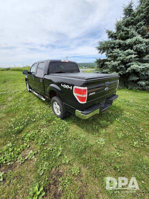 Image of Ford F-150 equipment image 4