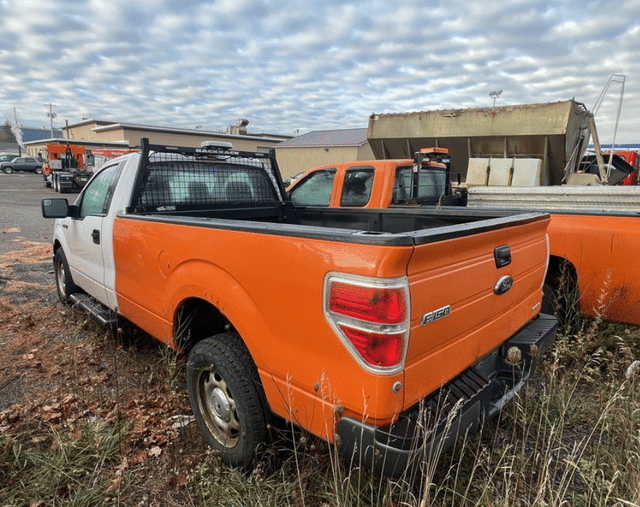 Image of Ford F-150 equipment image 1