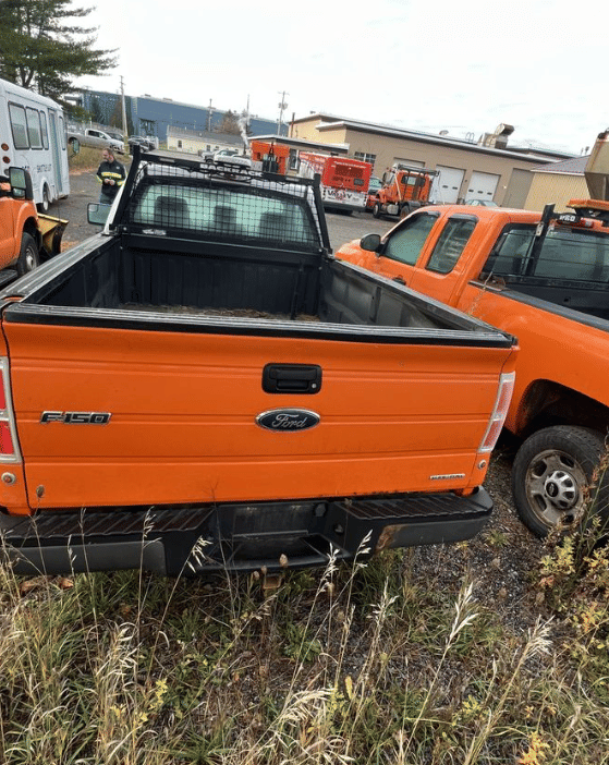 Image of Ford F-150 equipment image 2