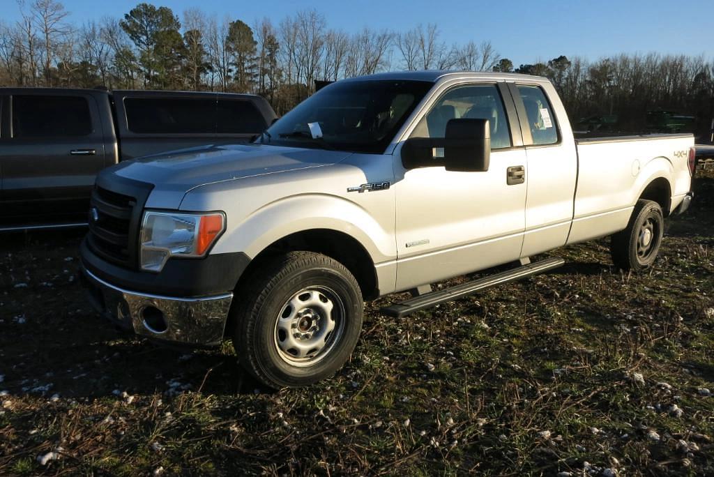 Image of Ford F-150 Primary image