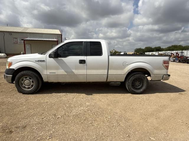 Image of Ford F-150 equipment image 1