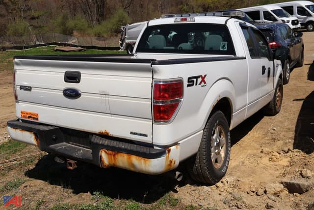 Image of Ford F-150 equipment image 2
