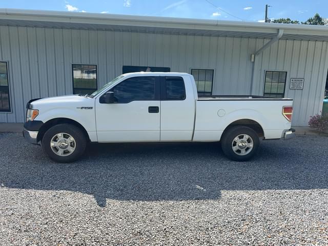 Image of Ford F-150 equipment image 1