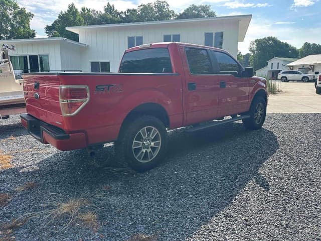 Image of Ford F-150 equipment image 4