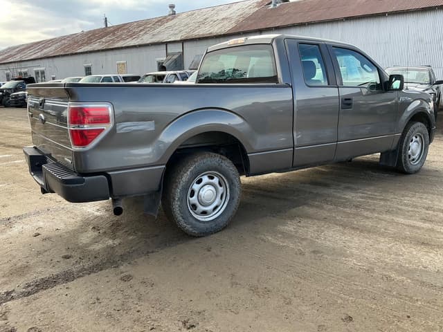 Image of Ford F-150 equipment image 4