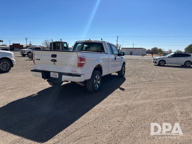 Image of Ford F-150 equipment image 4
