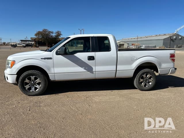 Image of Ford F-150 equipment image 1