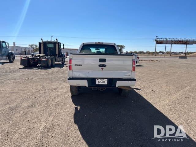 Image of Ford F-150 equipment image 3