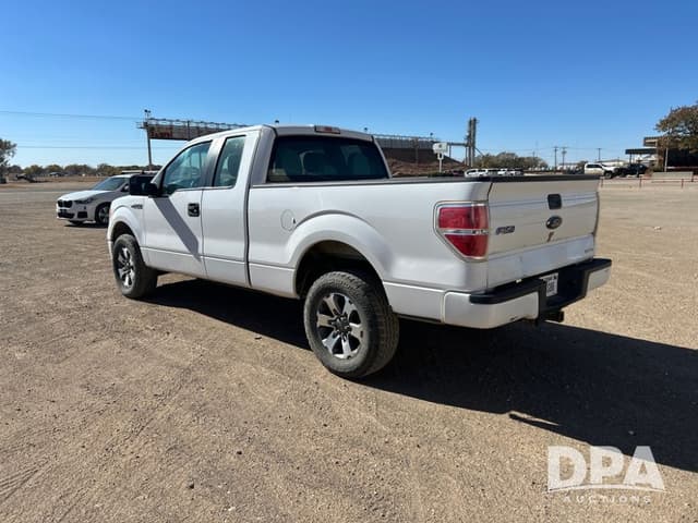 Image of Ford F-150 equipment image 2