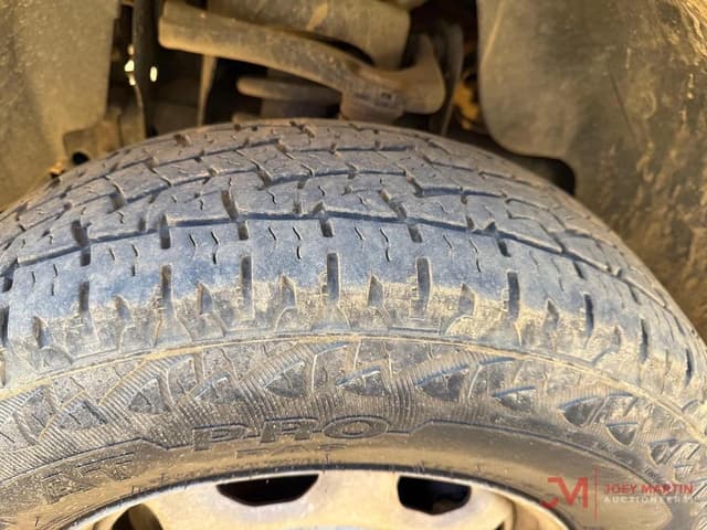 Image of Ford F-150 equipment image 4