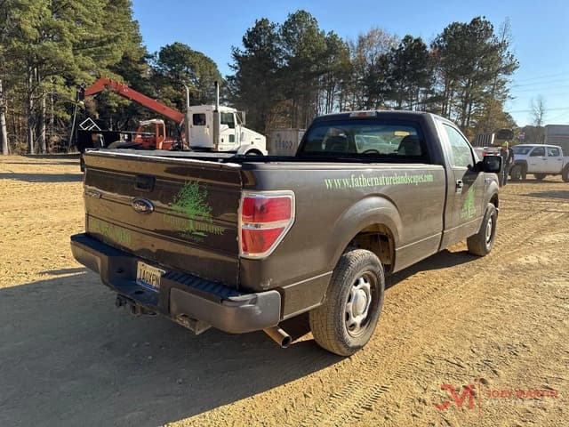 Image of Ford F-150 equipment image 1