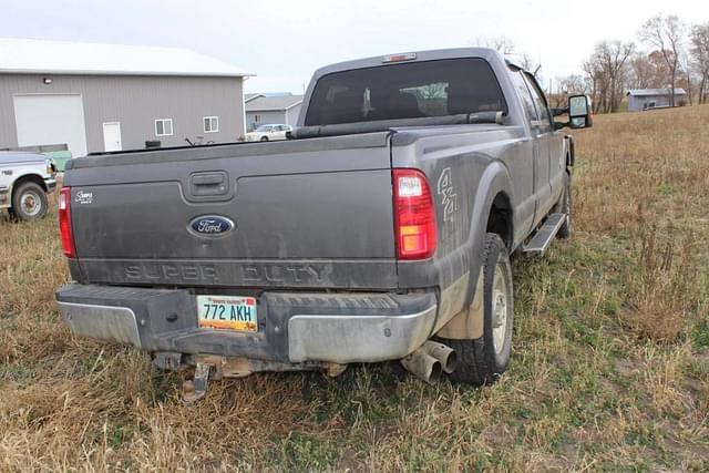 Image of Ford F-250 equipment image 3