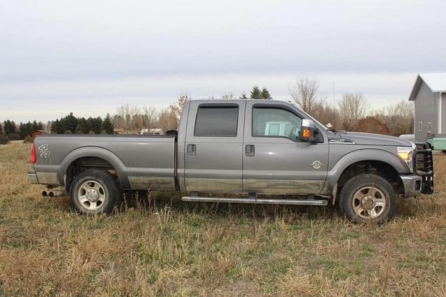 Image of Ford F-250 equipment image 2