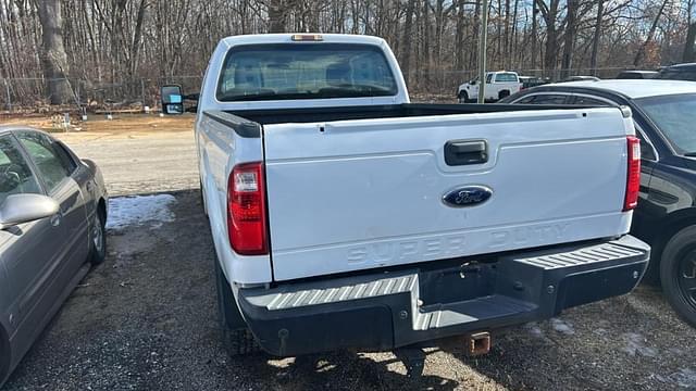 Image of Ford F-250 equipment image 4