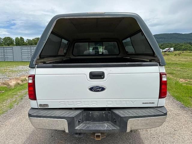 Image of Ford F-250 equipment image 3